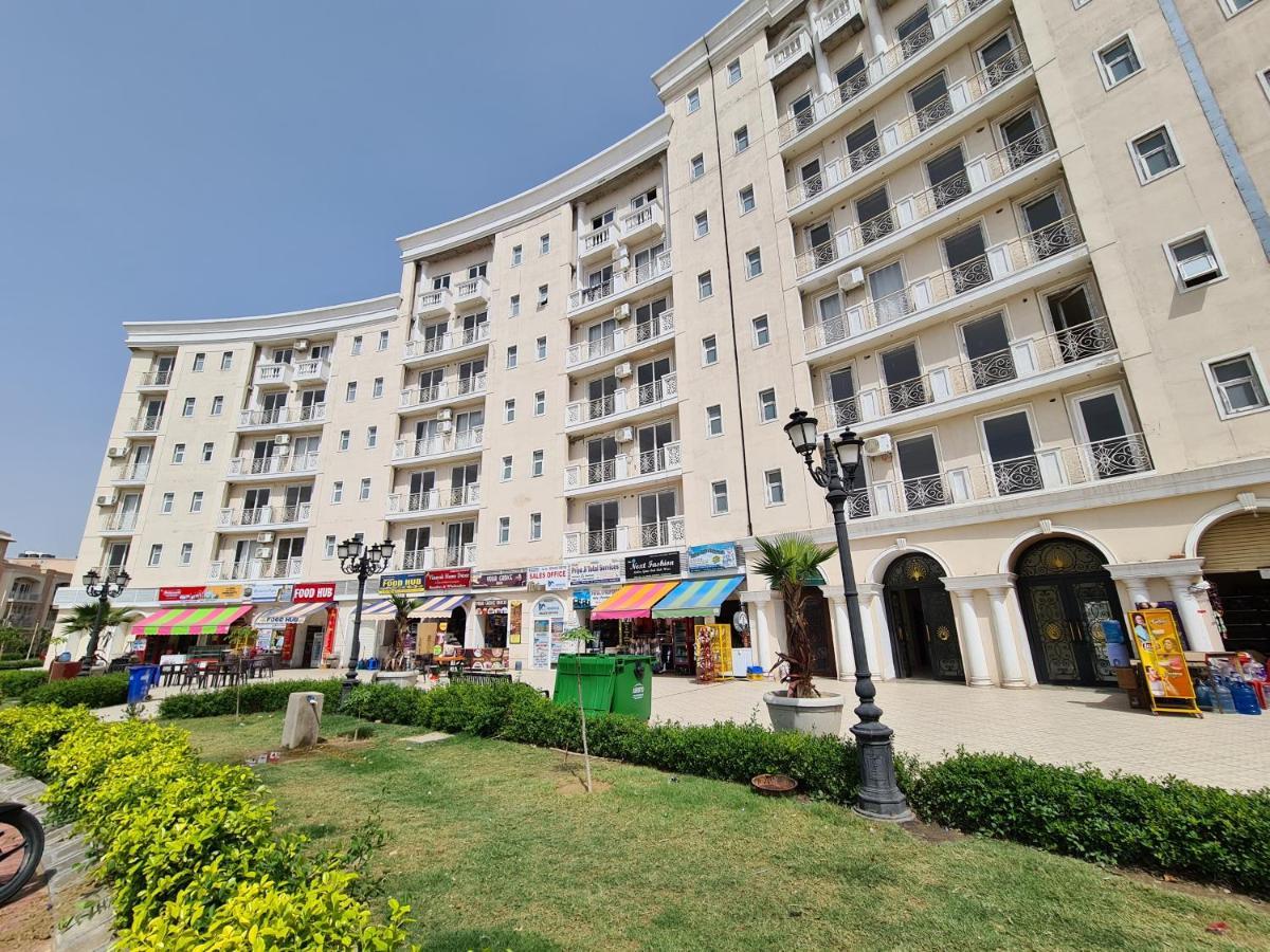 Lord Krishna Palace Hotell Vrindāvan Exteriör bild